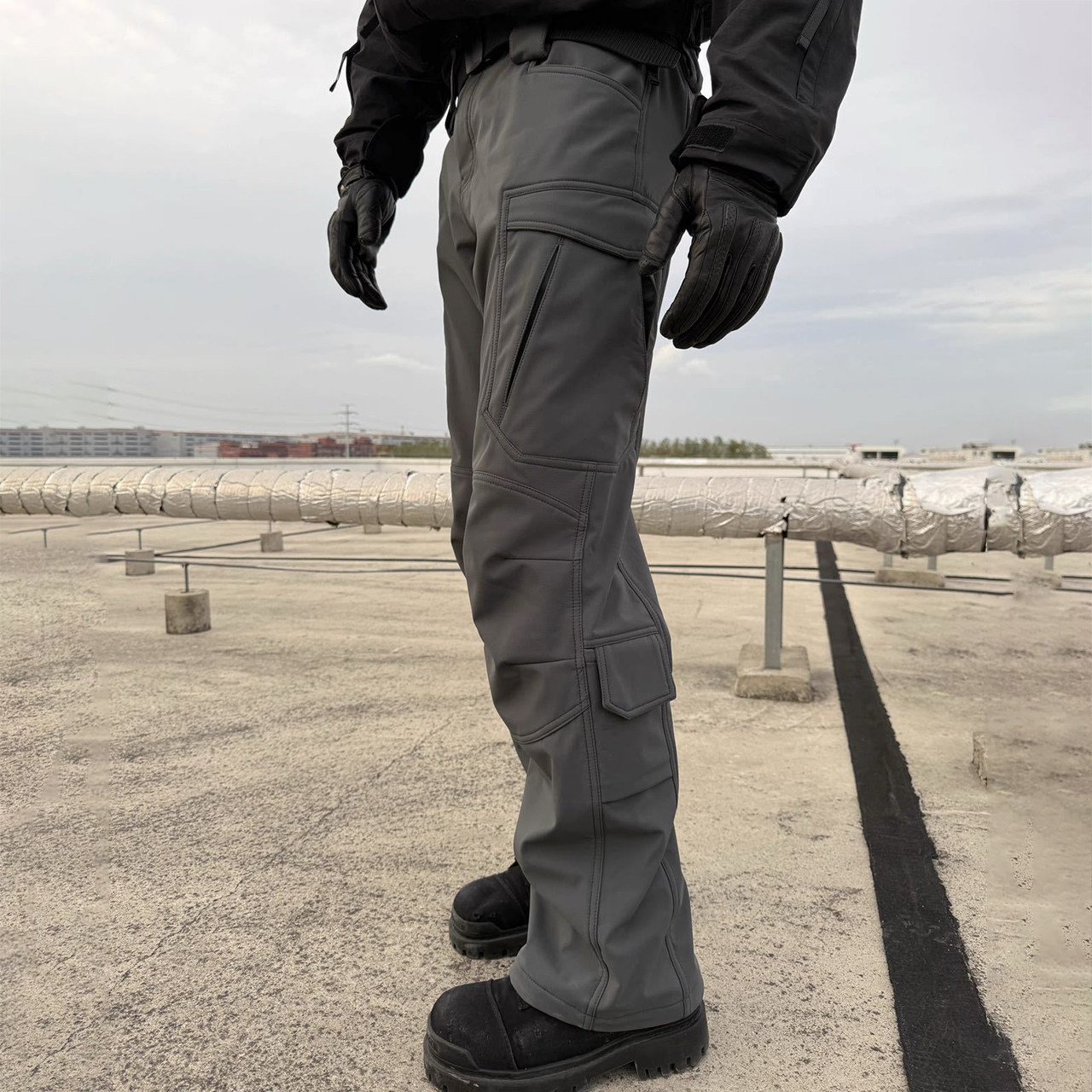 秋冬三防加绒冲锋长裤LEAF户外战术裁片多口袋健身软壳直筒工装裤