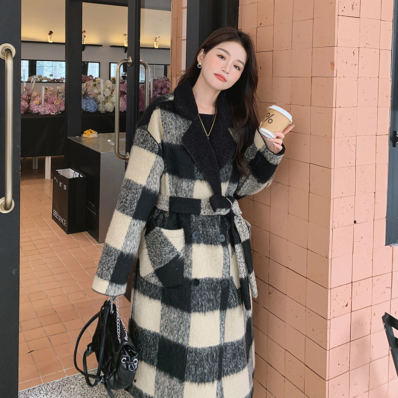 赫本风复古格子长款毛呢外套女2023秋冬新款高级感小个子厚呢大衣,女装皮草,浙宝136