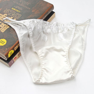 夏季内裤女纯真丝裆薄款全桑蚕丝女士透气中低腰夏季蕾丝三角短裤