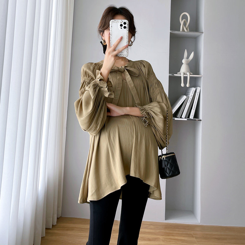 孕妇上衣春装短款2023新款宽松大码冰丝感长袖洋气娃娃衫春夏衬衣