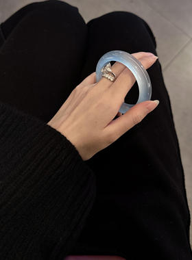 雾霾蓝玉手镯冰种翡翠平替礼盒装