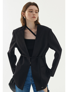 BLANK LABEL羊毛进口宾霸里布黑色西装外套女2025春秋设计感西服