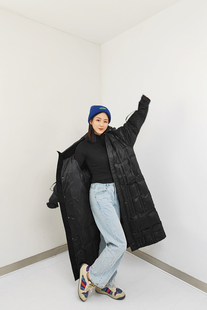 横店月娥新款直筒加长加厚线条设计时尚羽绒服外套明星同款可定制