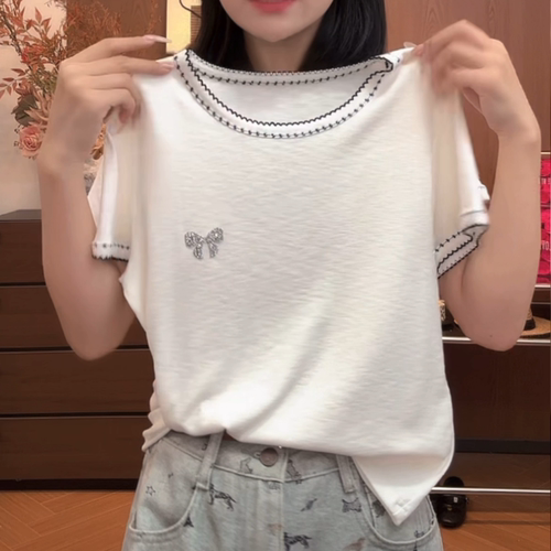 休闲蝴蝶烫钻正肩白色短袖t恤女
