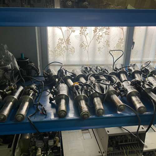 议价日立机主轴HB50B.件还剩20支，一手全部。咨询