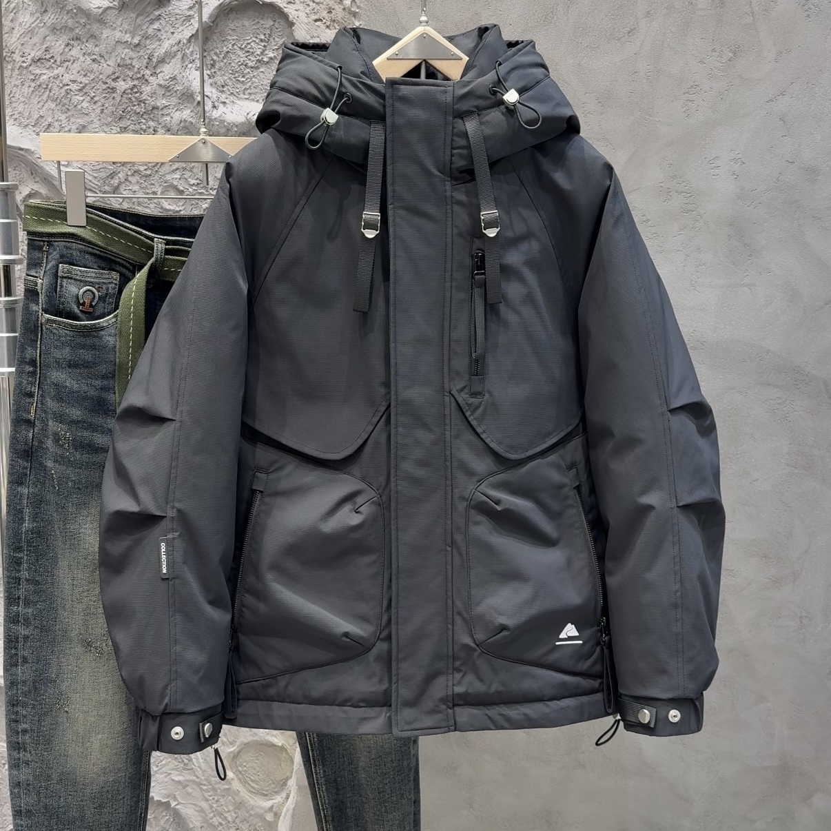 90鸭绒工装连帽羽绒服