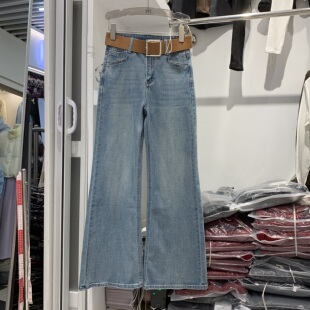 恒木子2015弹力不贴腿微喇叭牛仔裤女早春2026新款百搭显瘦直筒裤