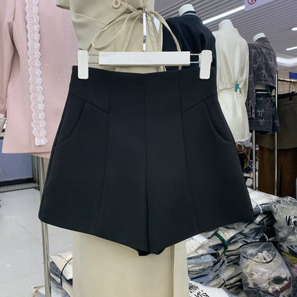 芊编依格9960秋百搭高腰显瘦短裤女简约黑色A字阔腿裤外穿西装裤