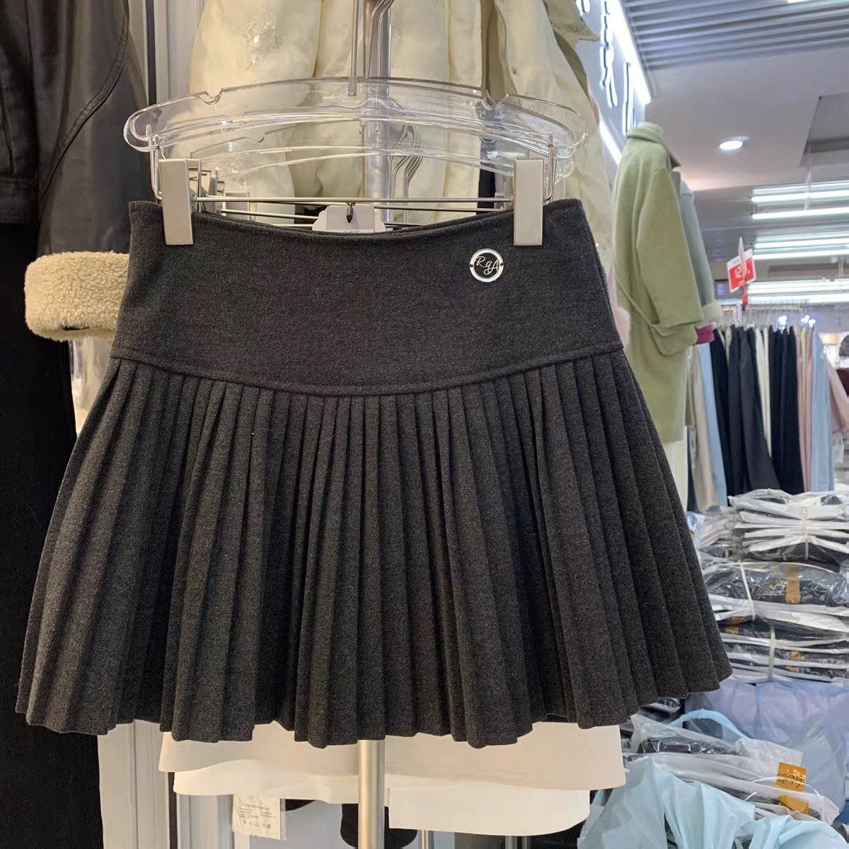 欣怡23985洋气百搭显瘦百褶呢料短裙女秋冬高腰A字显瘦百搭半身裙