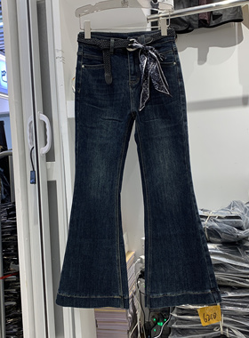 卡迪尔7236冬季新款加绒加厚高腰九分微喇牛仔裤女修身显瘦小个子