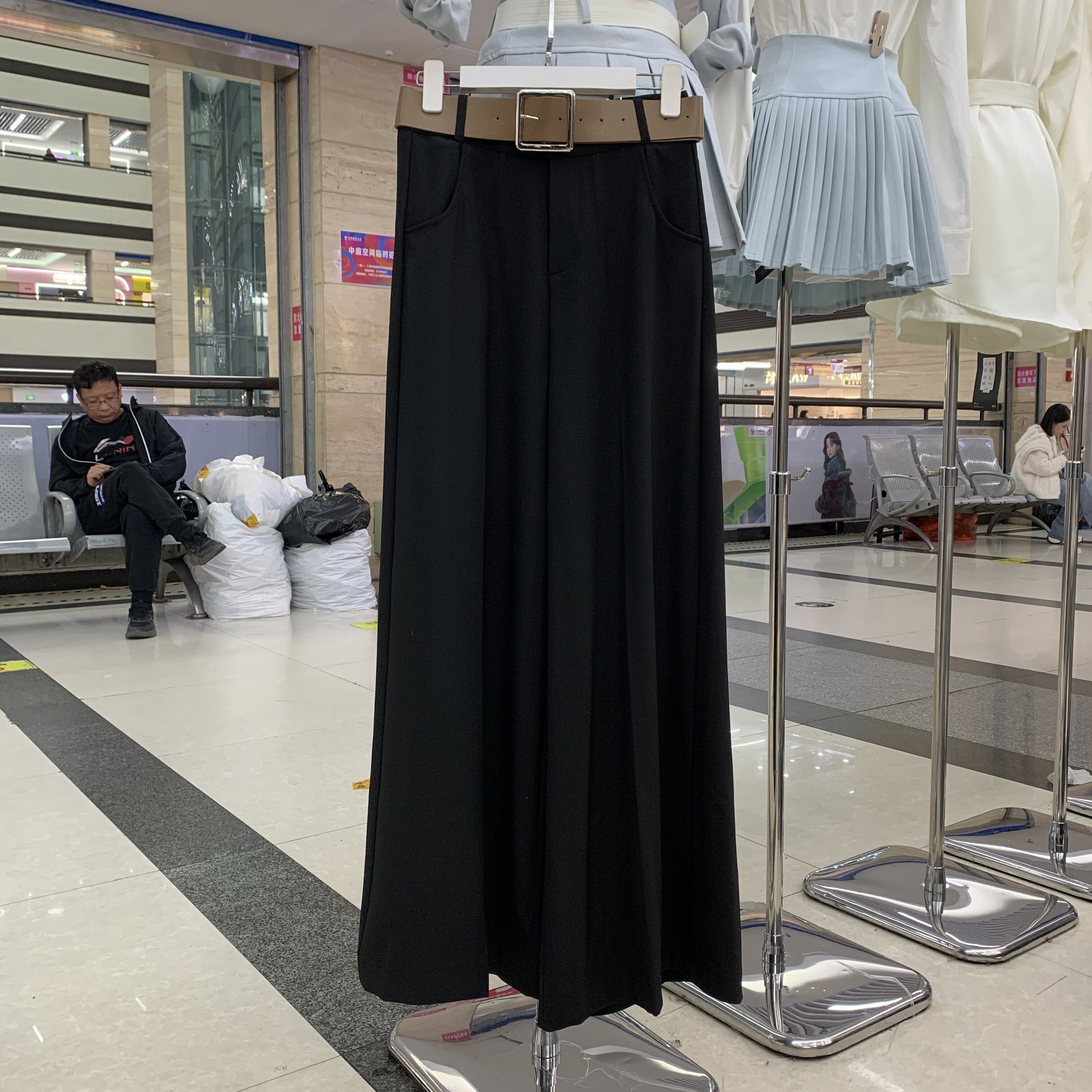 堂熙泉A8010垂感阔腿西装裤女2026春款时尚简约洋气阔腿拖地长裤