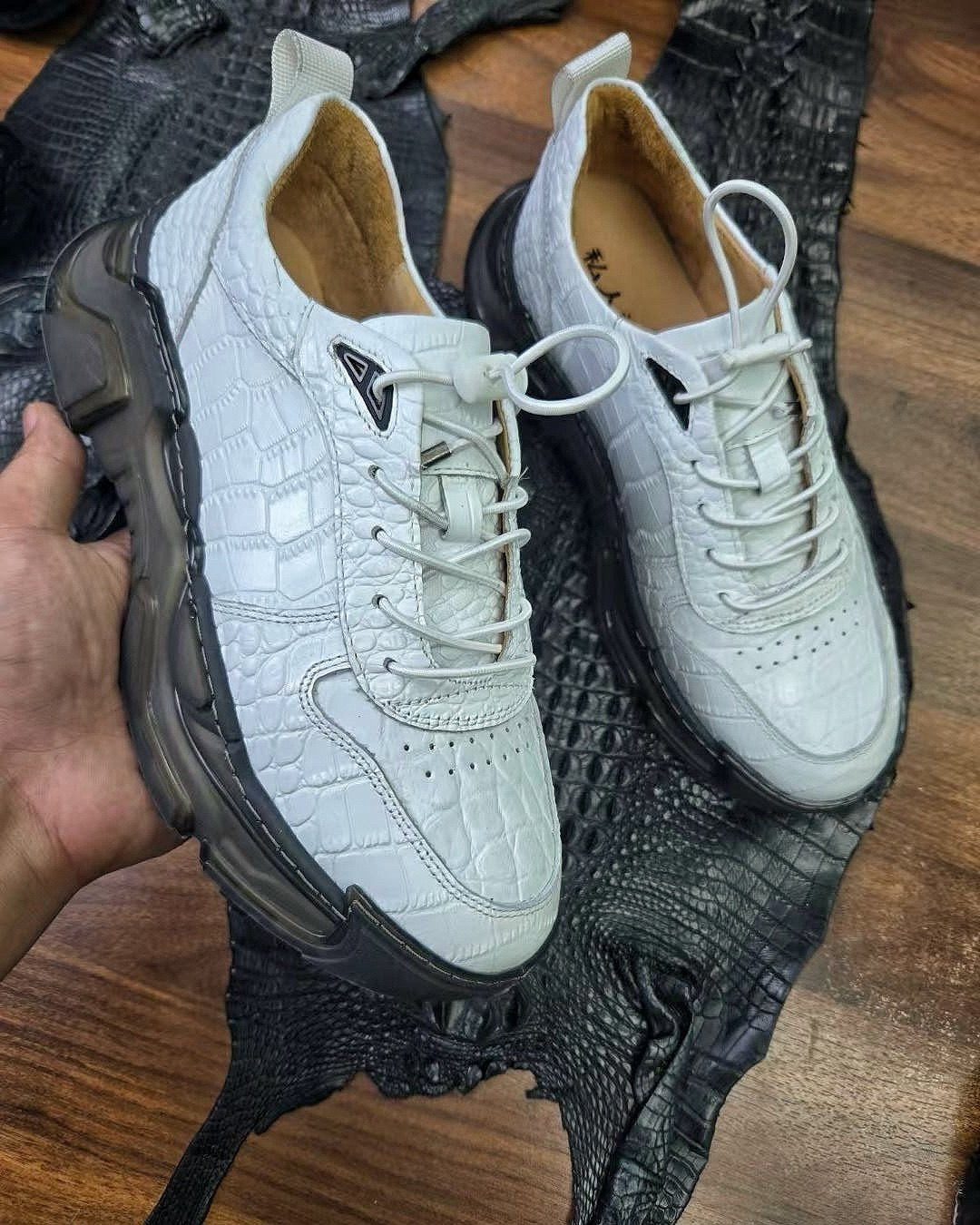 鳄鱼肚皮老爹鞋男微博轮橡胶底防滑抓地懒人抽绳一脚蹬轻奢休闲鞋,流行男鞋,老爹鞋,淘宝优惠券,粉丝福利购,淘宝优惠卷