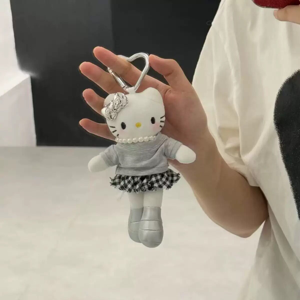 日本白皮长腿kitty格雷系