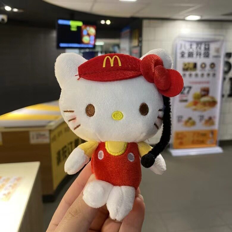 日本麦当劳kitty包包挂件