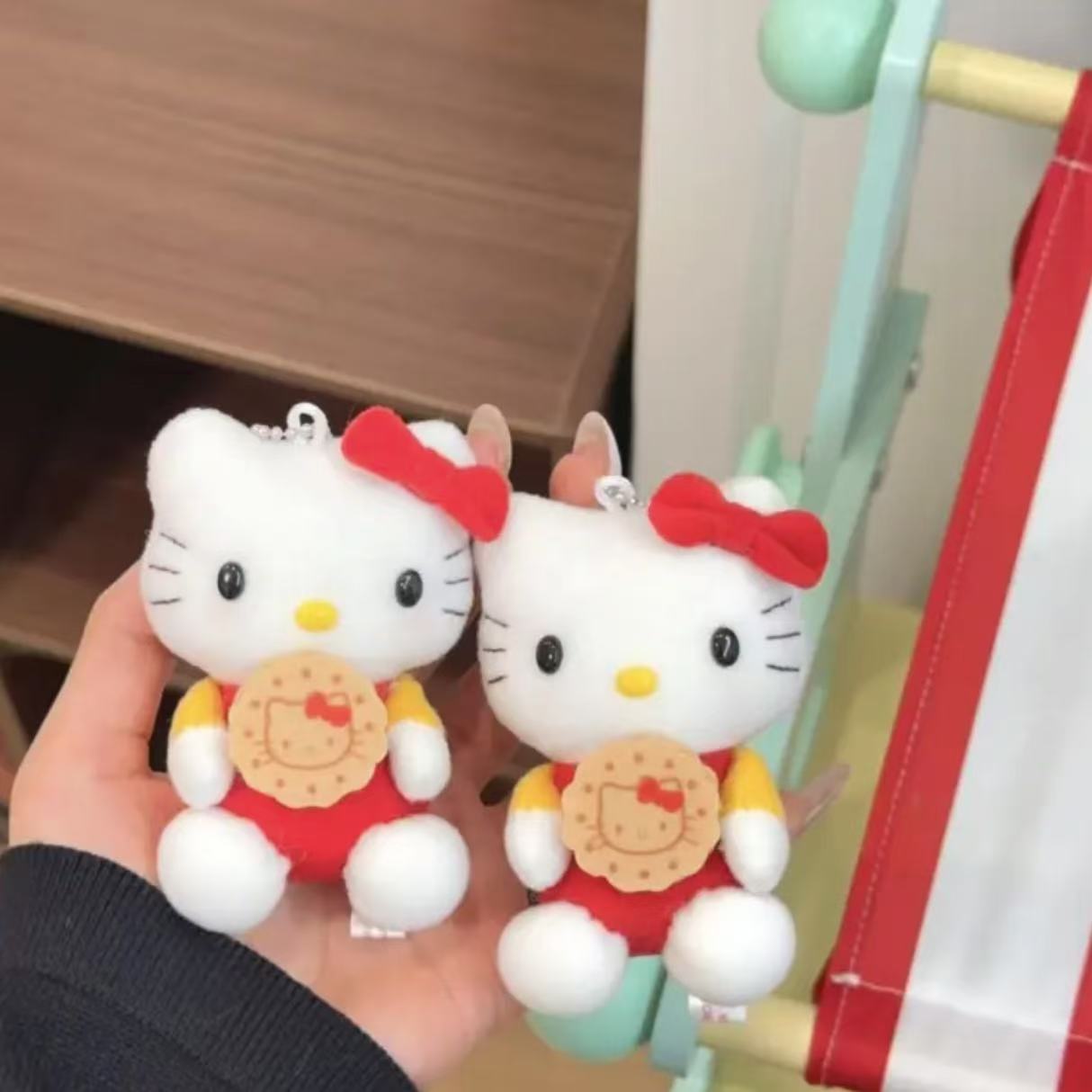 日本中古曲奇饼干kitty