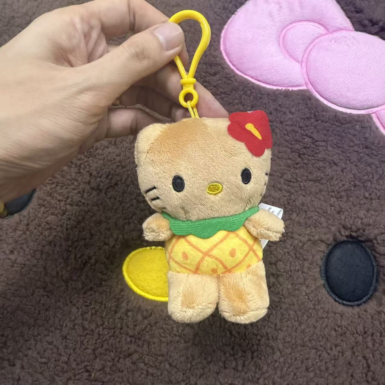 日本黑皮kitty夏威夷挂件