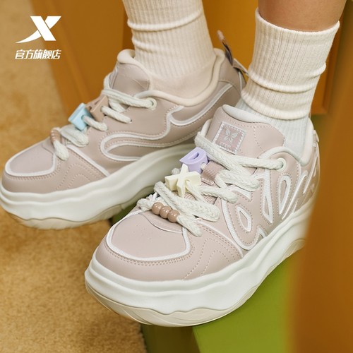 特步女鞋可可鞋板鞋2025冬季新款厚底增高百搭休闲鞋初中生运动鞋