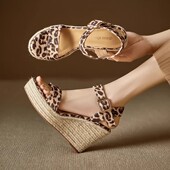 女2025夏季 新款 时尚 10cm超高跟鞋 露趾豹纹一字带草编厚底坡跟凉鞋