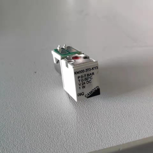 Camozzi638-150-A63电磁阀