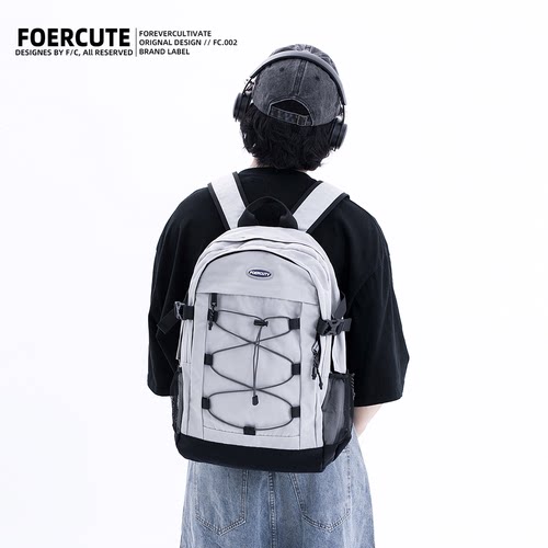 大容量休闲旅行双肩包可防泼水