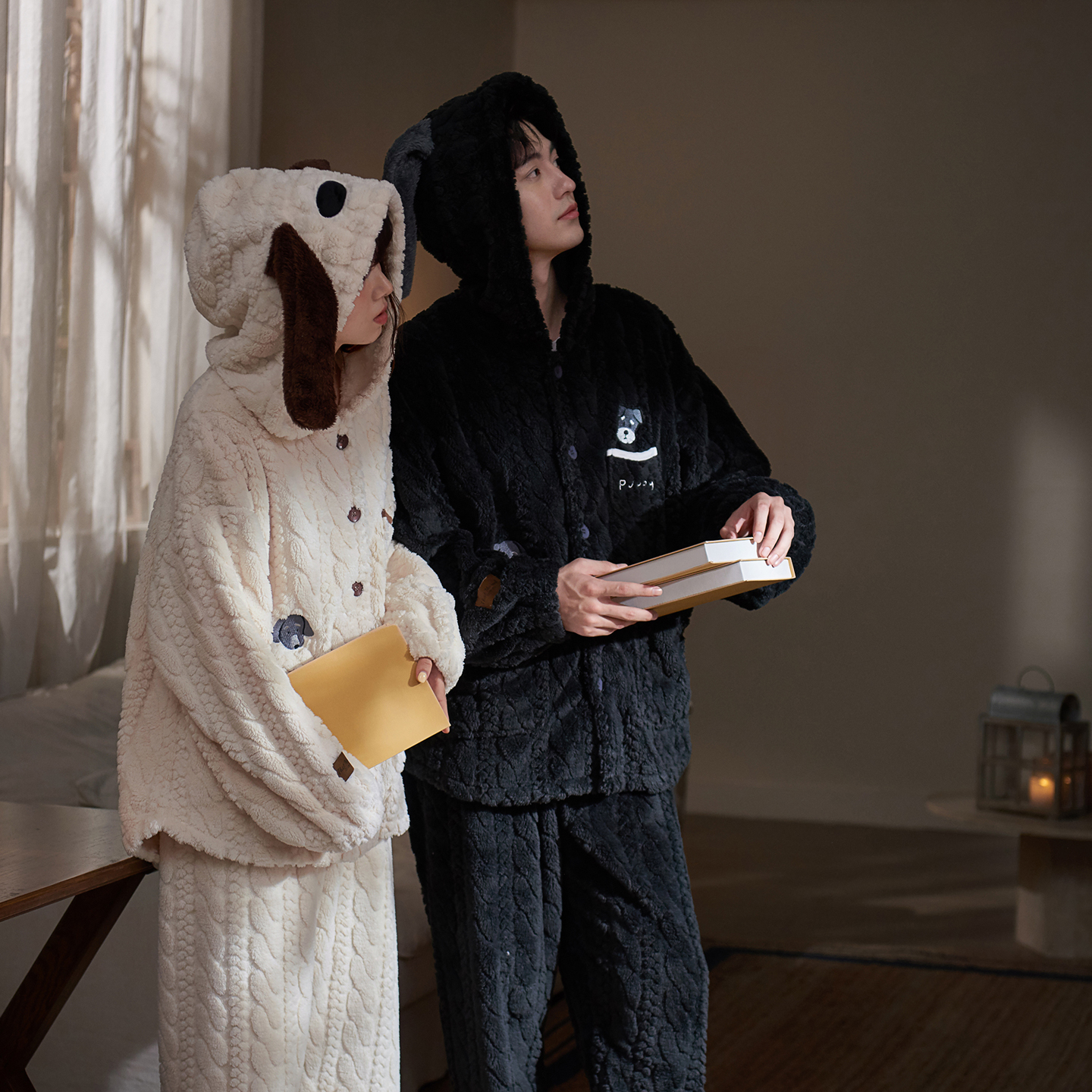 思莉太太情侣秋冬连帽毛绒家居服