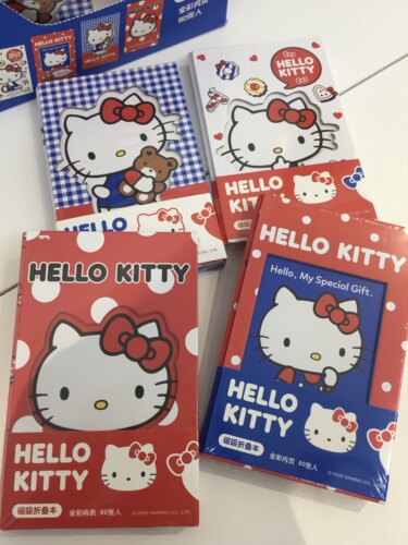 正版HelloKitty磁吸折叠笔记本全彩内页80张少女心学生随身手账本