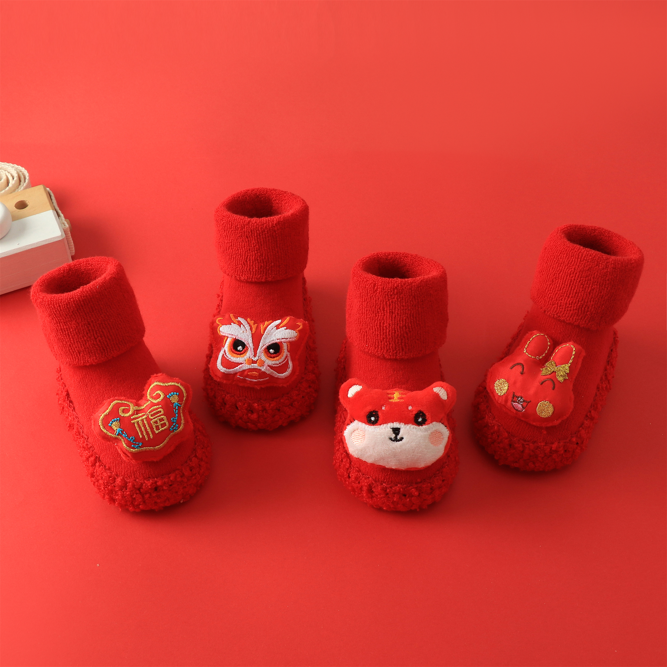 婴儿鞋袜春秋冬季棉宝宝儿童地板防滑加厚过年大红新生儿学步鞋袜