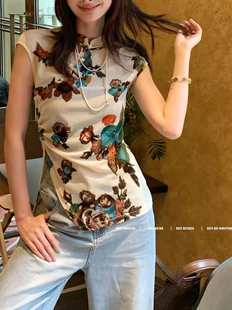 欧洲站2025夏季v+.com新款设计师款小众轻国风盘扣植绒花旗袍上衣