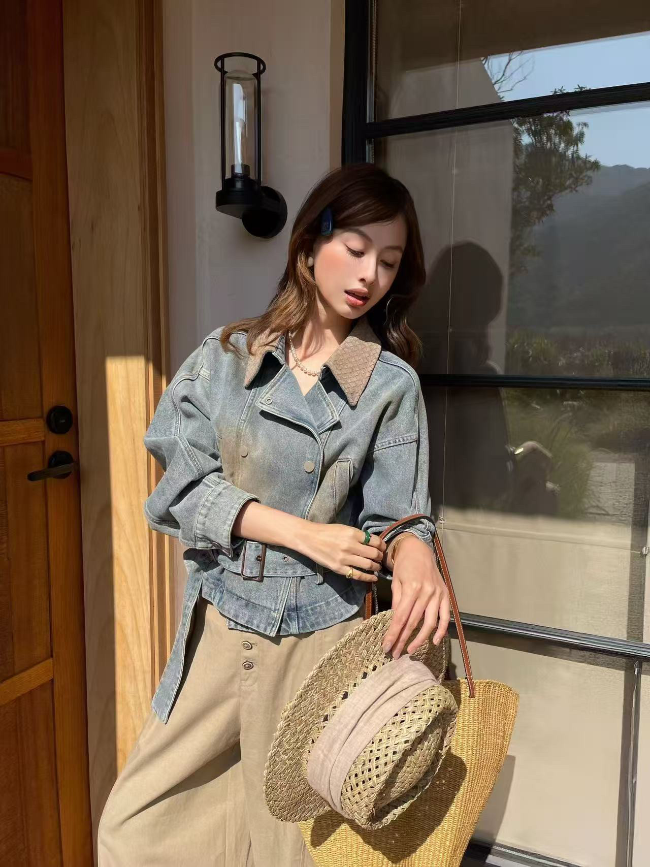 欧洲站2026春季V+.COM新款撞色编织领短款系带收腰显瘦牛仔外套女