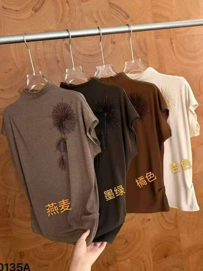 欧洲站2026秋季新时尚半高领短袖T恤女立体花朵纯色简约显瘦上衣