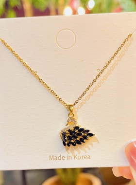 韩版微镶锆石黑天鹅吊坠钛钢项链