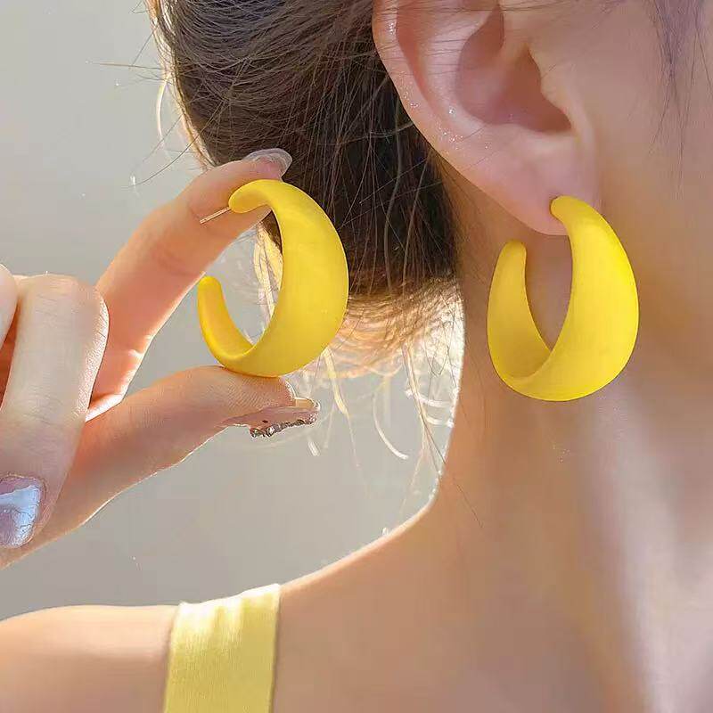 多巴胺简约设计感黄色圈圈耳环高档气质夸张糖果色耳钉高档耳饰潮