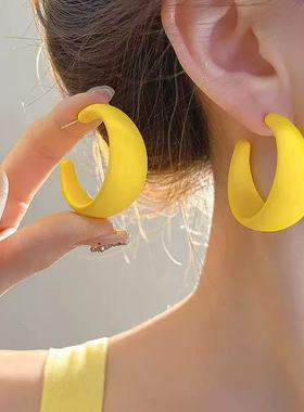 多巴胺简约设计感黄色圈圈耳环高档气质夸张糖果色耳钉高档耳饰潮