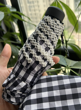 高颜值黑色格子黑胶法式高级感气质款禁欲系小巧五折叠伞晴雨两用