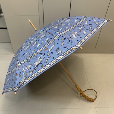 日系小清新蓝色动物印花黑胶ins手动木制长柄伞晴两用女直杆竹节