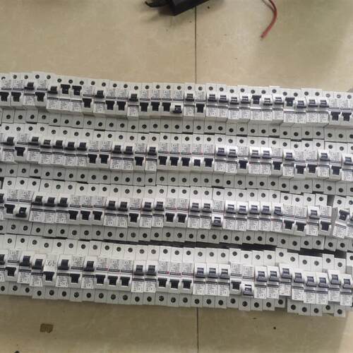 议价 断路器1P16安一个4元,3P63A一个20元