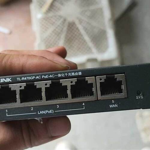 议价 TP-LINK TL-R470GP-AC PoE·AC千兆P