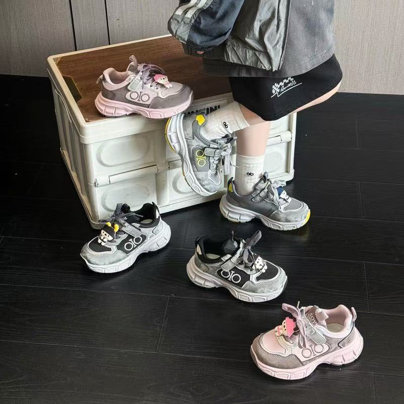 男童运动鞋2026秋季新款皮面儿童鞋百搭软底时尚休闲鞋女童老爹鞋