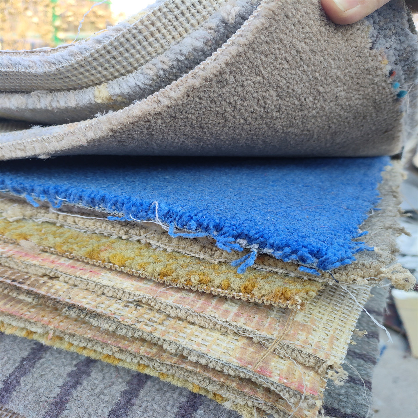 二手地毯特价处理加厚废旧毯子保护地面猪场毯子保温户外马路防滑,居家布艺,地毯,淘宝优惠券,粉丝福利购,淘宝优惠卷