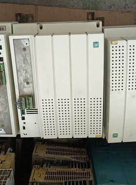 伦茨EVF8222-E.3G.30.V020/22KW变频器