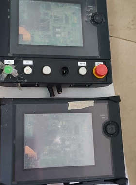 VT3-V7R，触摸屏，内屏拆用了，触摸板裂开了，主板好的，