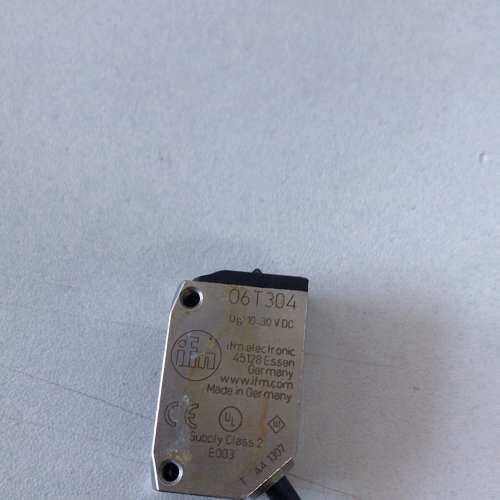 易福门IFM O6T304   光电传感器