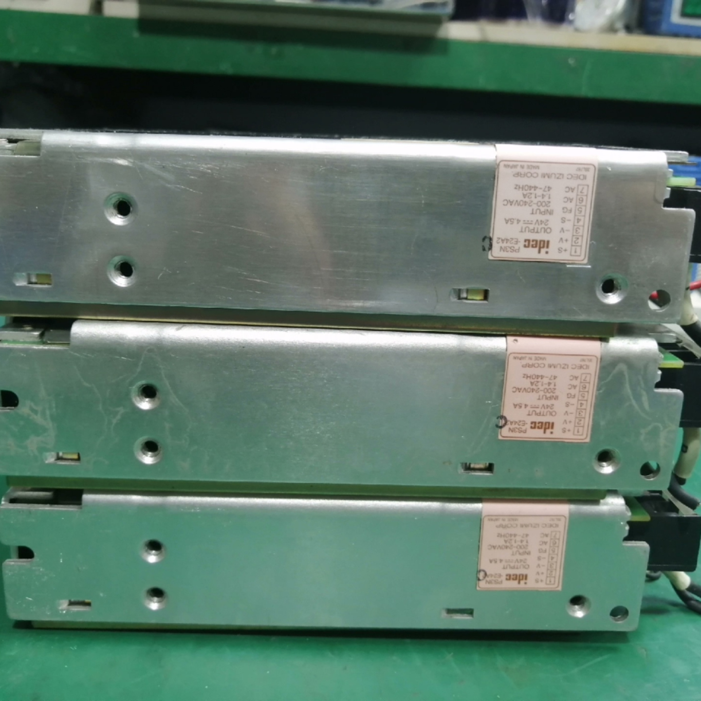 日本和泉IDEC PS3N-E24A2 24V4.5A 22