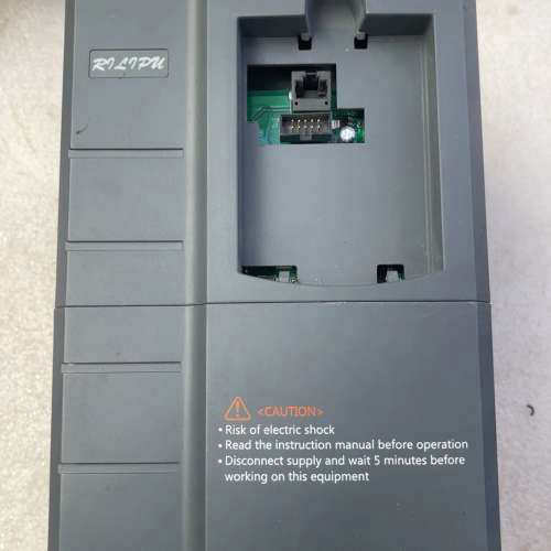 日利普变频器RLP511-7R5G3/011P3B-B一台7