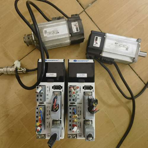 雷塞伺服驱动器L5-400 ，马达ACM6004L2H-A0