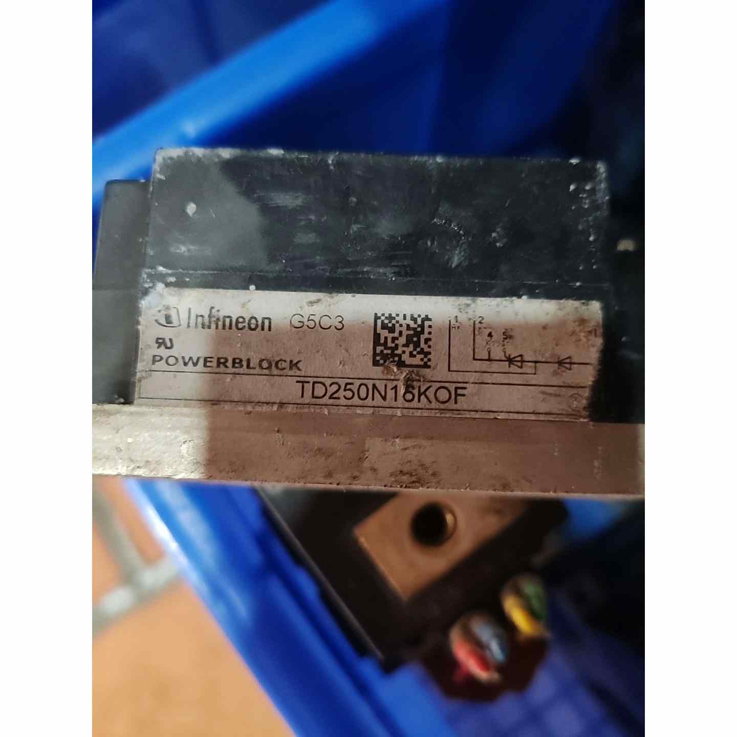 TD250N16KOF TD330N16KOF TT250N