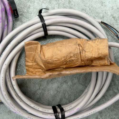 正品  PSE560-01（有一个线颜色被染）