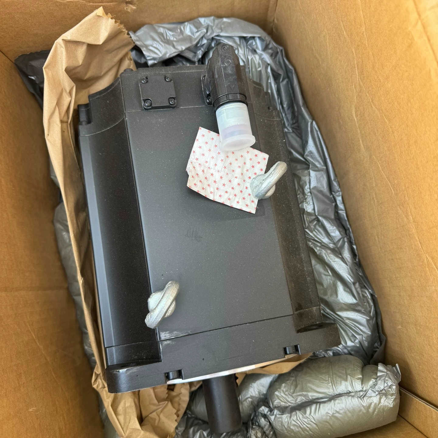 贝加莱全新伺服电机 8LSA75.DA030S000-3 工