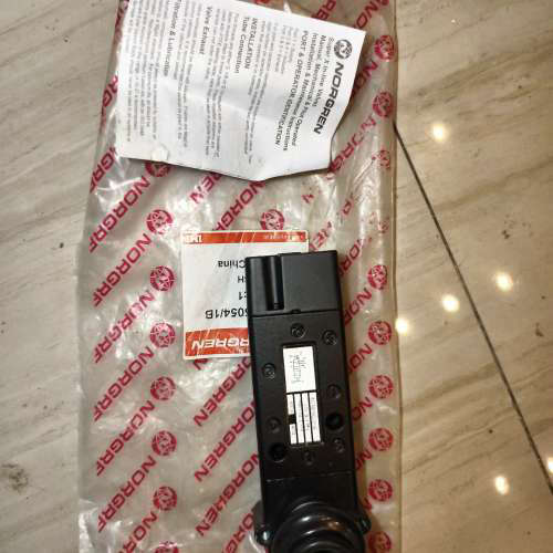 诺冠 SPGB/35054/1B   气控换向阀/手扳阀实物