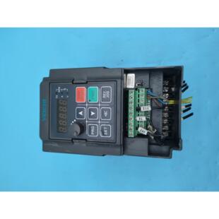 AC60EZY-T3-1R5G 拆机变频器三相380V 1.